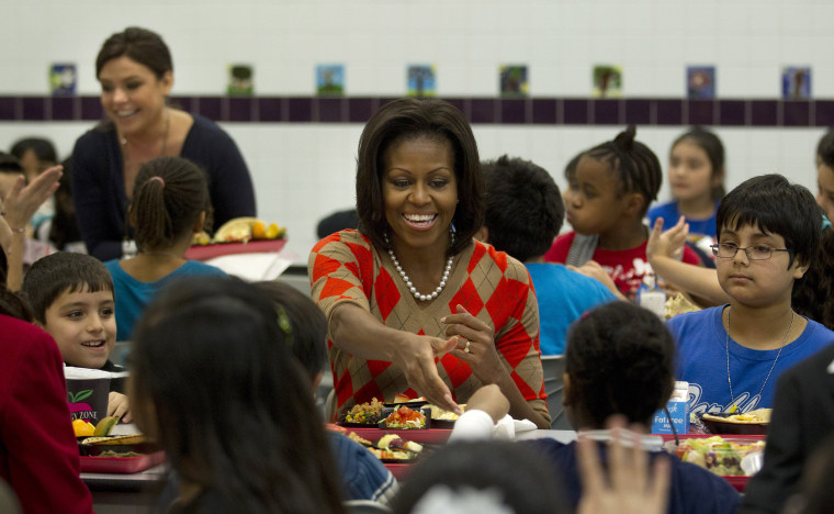 Image: Michelle Obama at school lunch