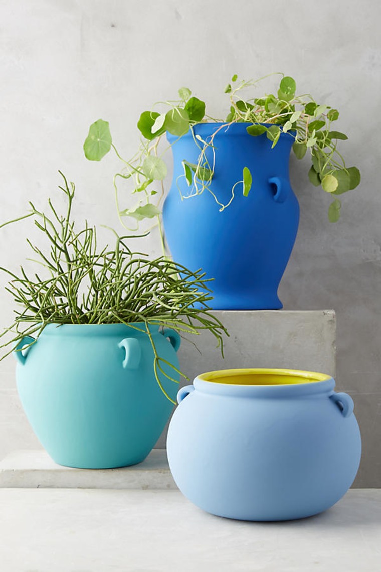 Where to buy planters and flower pots for outdoor and indoor plants