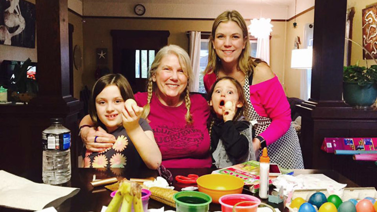 Dana Smith and Diana Johnston, a mom and daughter who lost weight together.