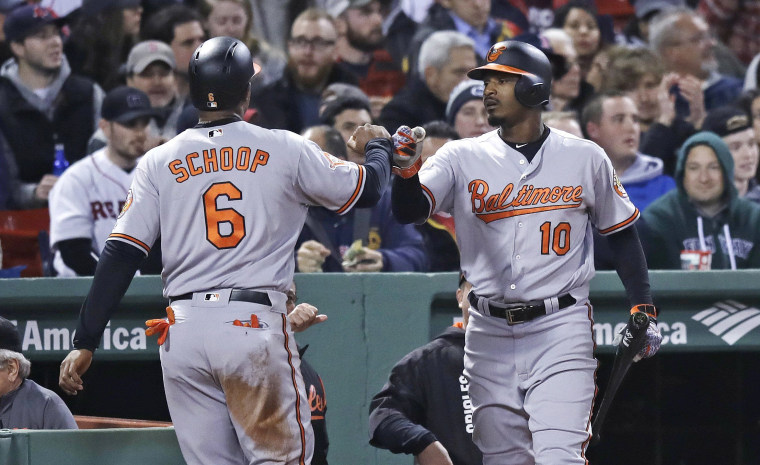 Orioles fans live out their dreams, get pie'd by Adam Jones