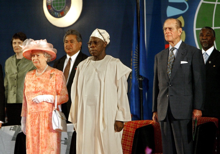 Image: Queen Elizabeth II, Nigerian President Olusegun Obasanjo and Prince Philip in 2003