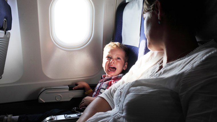 Child scream on aiplane