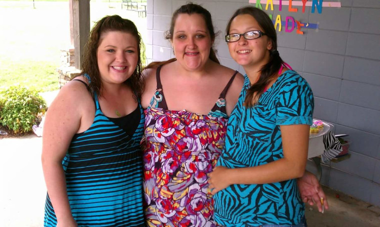A photo of Lauren Buteau (L) Hannah Simmons (C) and Paige Wilson (R) of the Gainesville, Georgia area