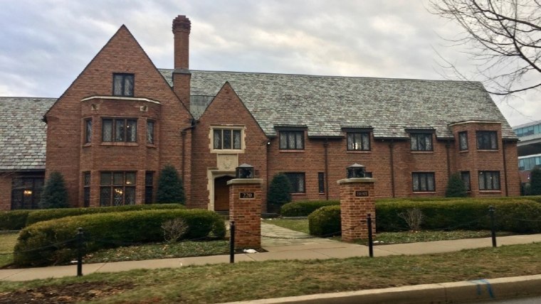 Image: Beta Theta Pi House