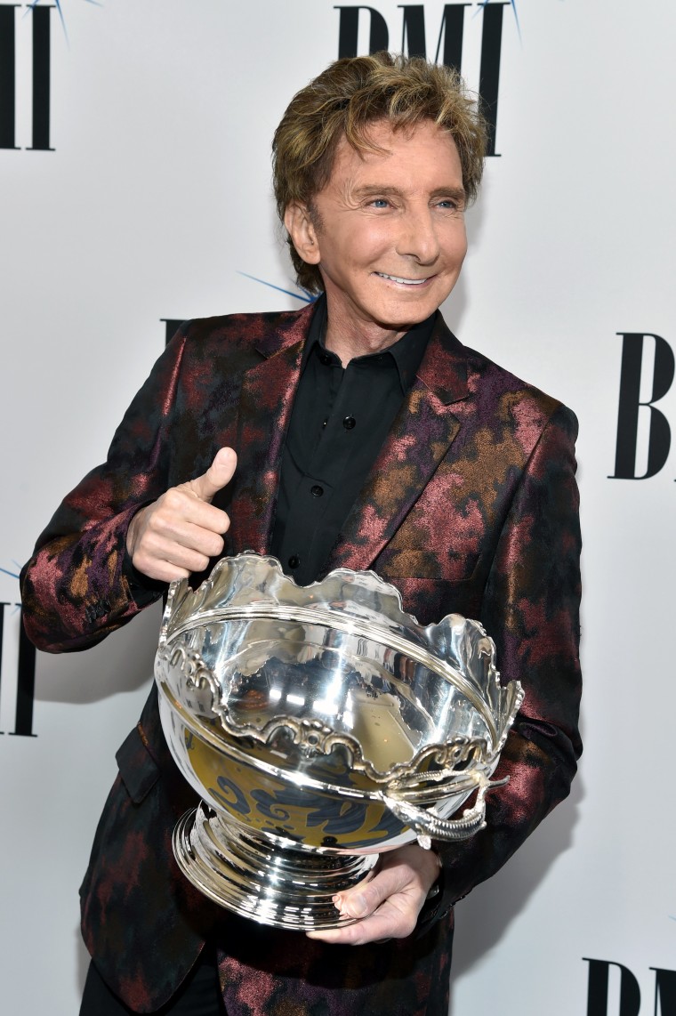 Image: Barry Manilow