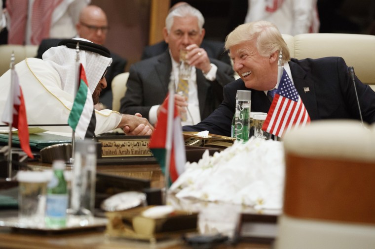 Image: Donald Trump, Mohammed bin Zayed Al Nahyan