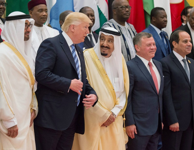 Image: King Salman bin Abdulaziz al-Saud of Saudi Arabia and President Donald Trump