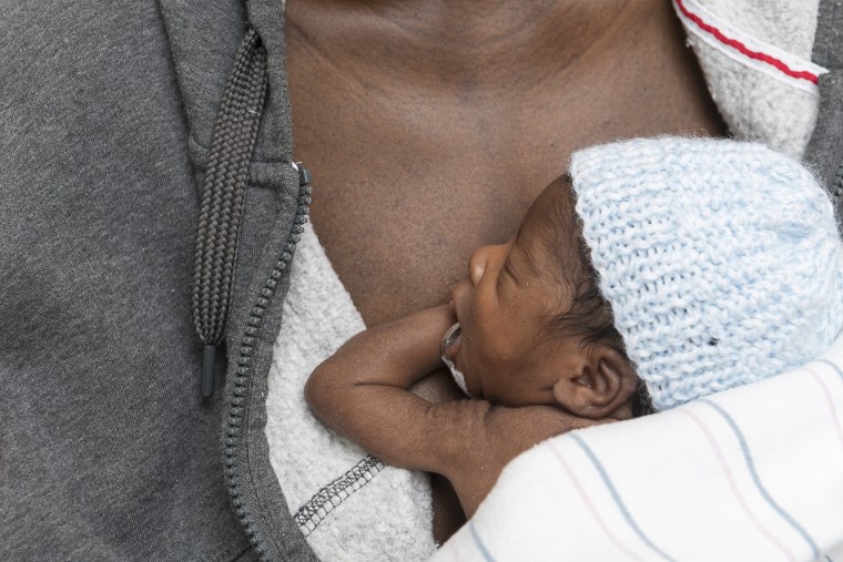 Ajibola Taiwo of Western Nigeria gives birth to sextuplets at VCU Medical Center in Virginia.