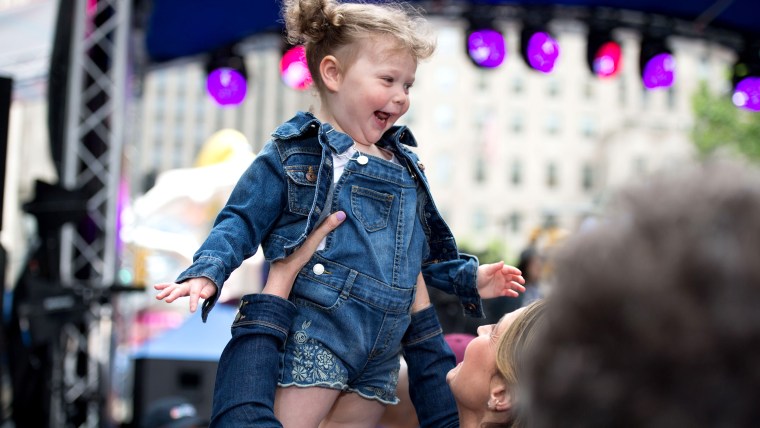 Savannah Guthrie and daughter Vale at the Miley Cyrus TODAY show concert
