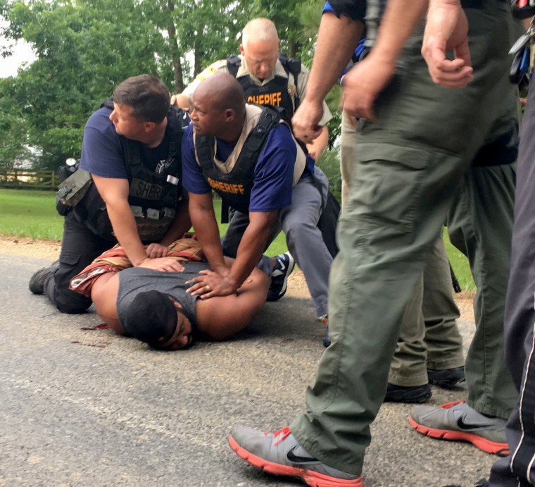 Image: Scene of an overnight shooting spree that killed eight people in Lincoln County, Mississippi, May 28, 2017.