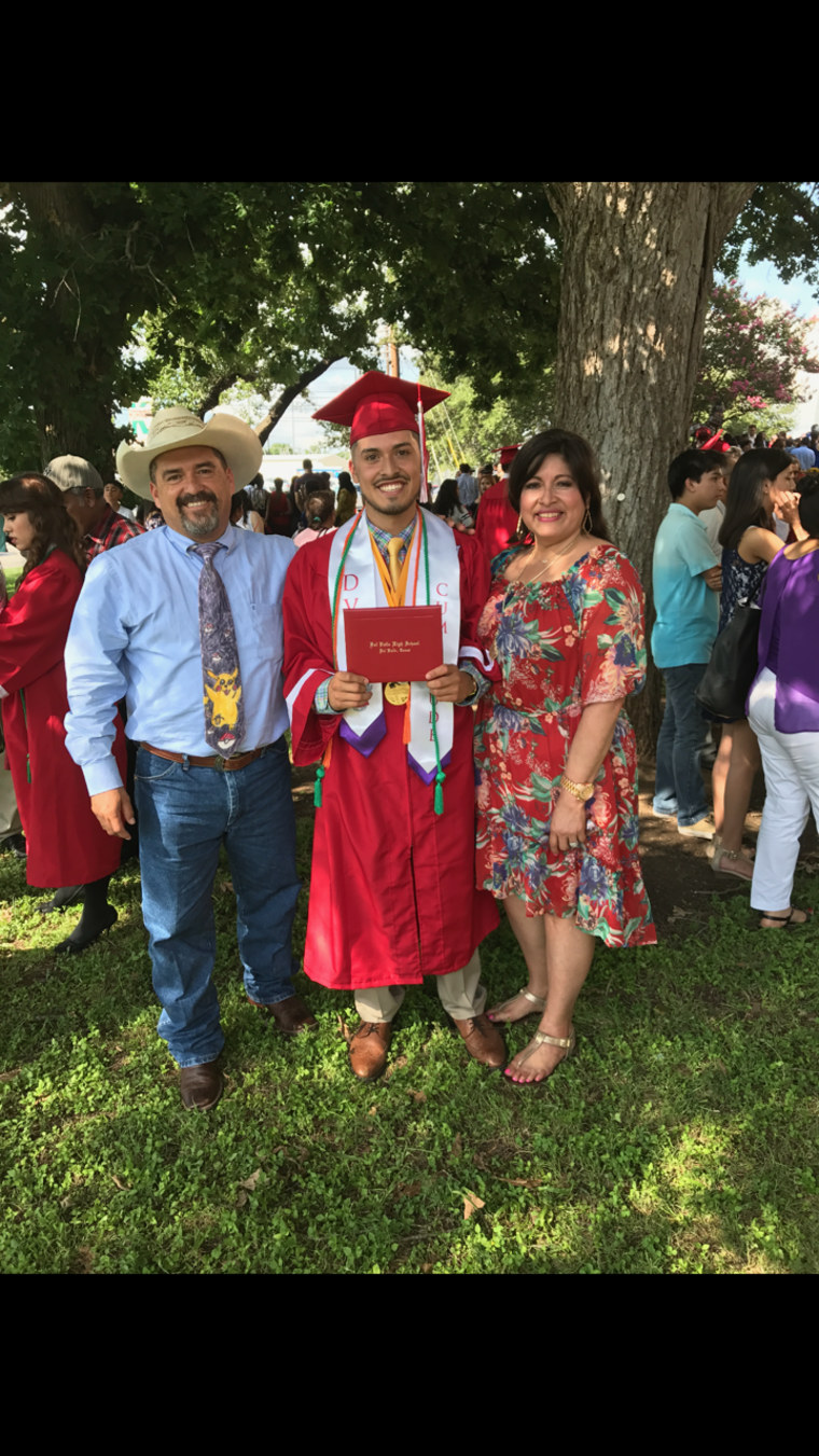 Dad wears Pokemon tie son made him in 1st grade for son's graduation