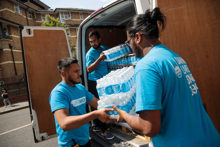 Image: Muslim volunteers brought supplies to local churches in the aftermath of the London tower fire