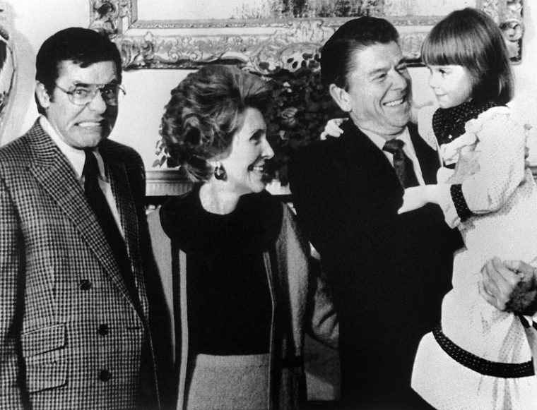 Image: Jerry Lewis visits Ronald and Nancy Reagan