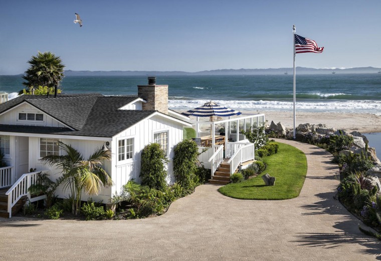 Mila Kunis and Ashton Kutcher beach home