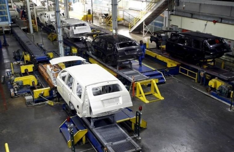 SUVs move through the assembly line at the General Motors Assembly Plant in Arlington, Texas