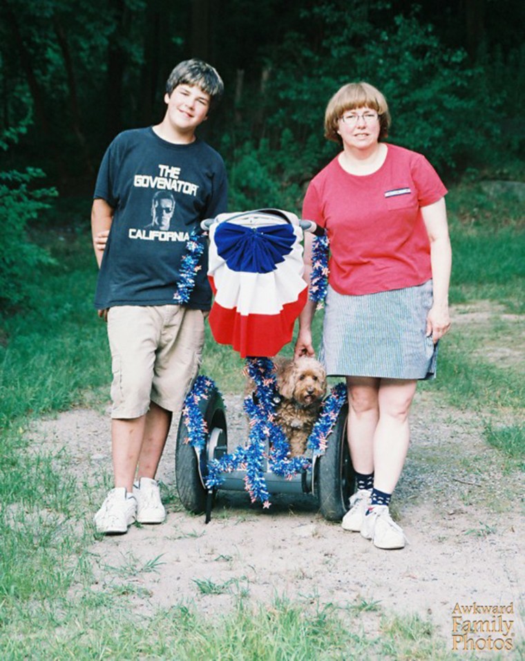 Red, white, blue and awkward! Celebrate the fourth with family photos