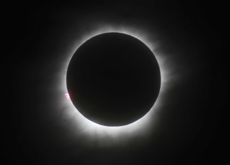 Image: total solar eclipse in Belitung, Indonesia