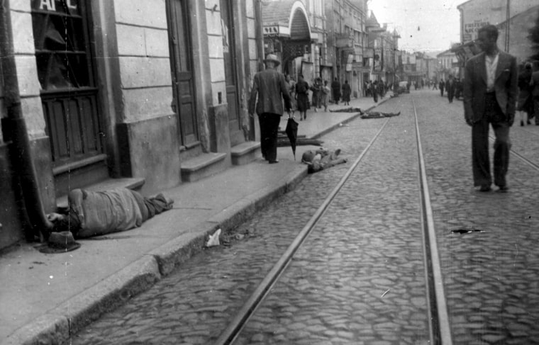 Image: Bodies of Murdered Jews