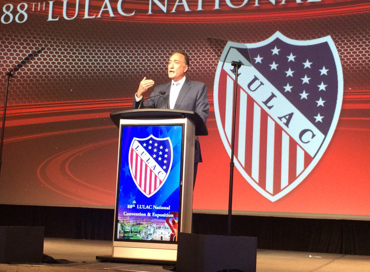 Henry Cisneros Calls on Latinos at LULAC to Proclaim their American story