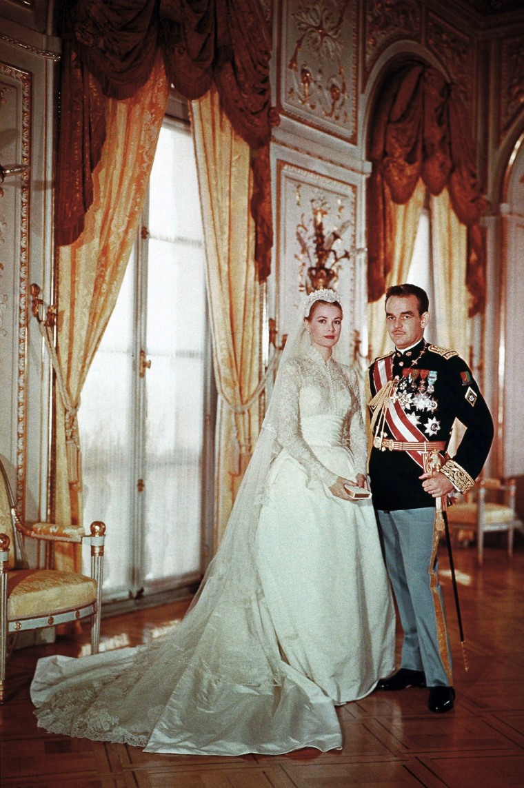 12 Best Grace Kelly-Inspired Wedding Dresses of 2023