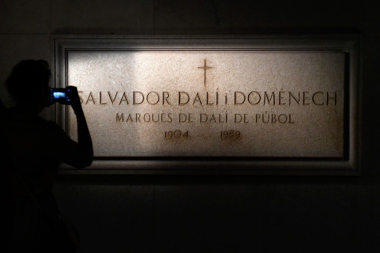 Image: Salvador Dali's tombstone