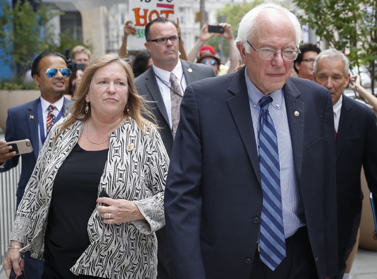 Image: Bernie Sanders, Jane Sanders