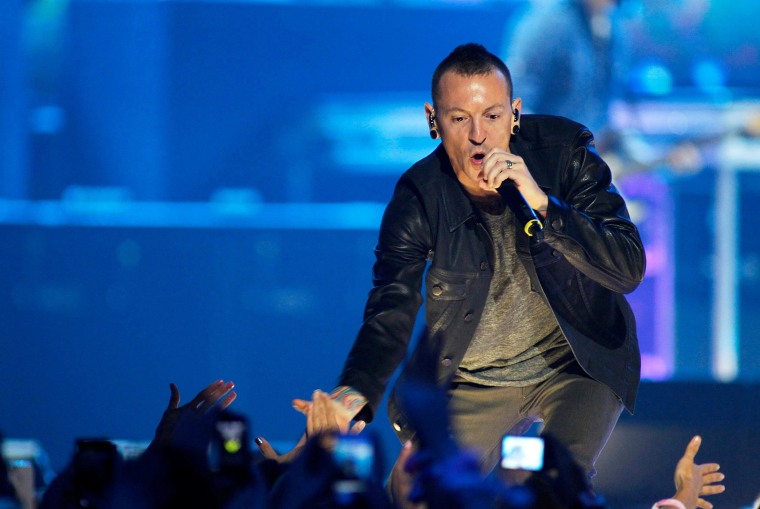 Image: Chester Bennington of Linkin Park performs during 2012 iHeartRadio Music Festival in Las Vegas