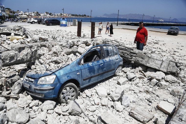 Image: Two deaths from earthquake-related damage on island of Kos