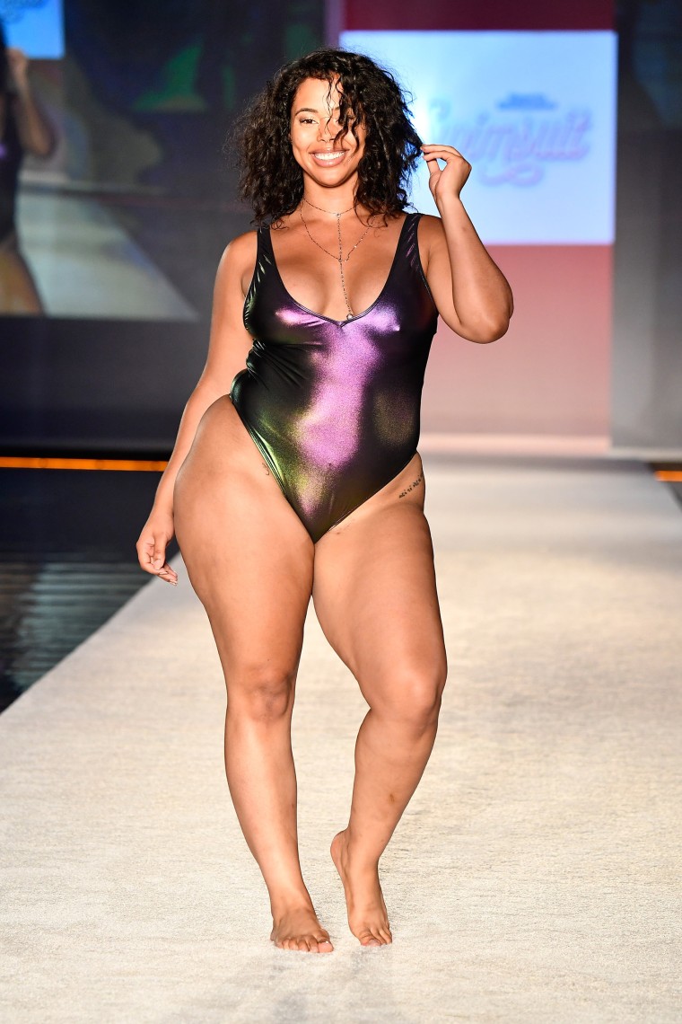 Plus Size Swimsuits Lookbook 2018 - Trendy Curvy