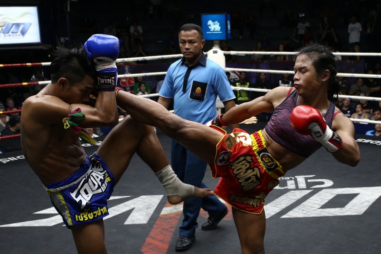 Image: The Wider Image: Transgender boxer fights for acceptance