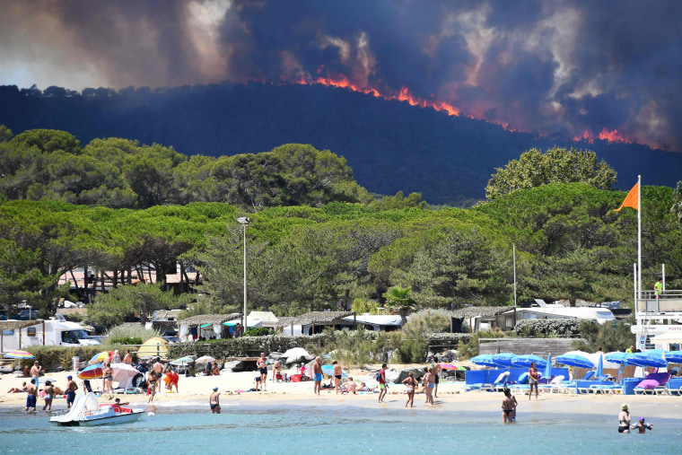 Image: FRANCE-FIRE-ENVIRONMENT-WEATHER