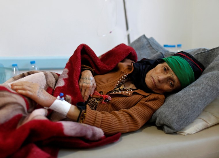 Image: Deadly cholera outbreak in Yemen