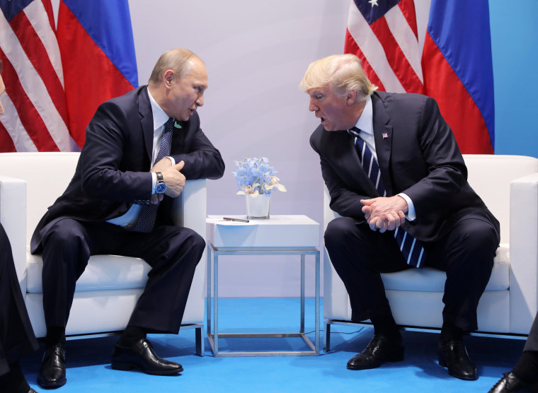 Image: Trump speaks with Russian President Vladimir Putin