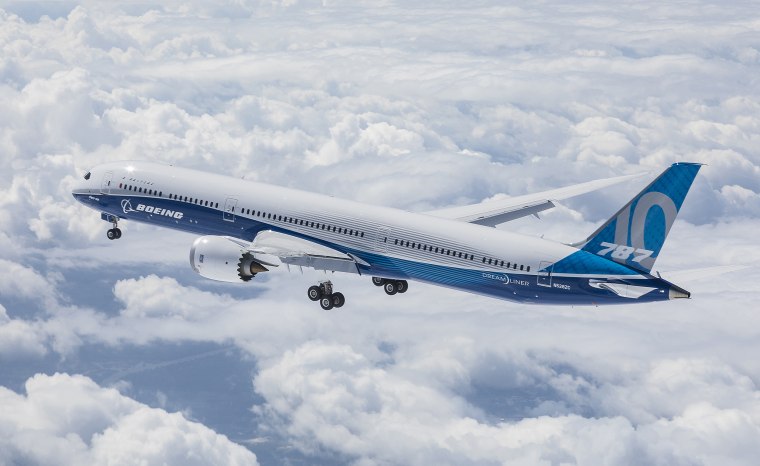 Image: A Boeing 787-10 dreamliner