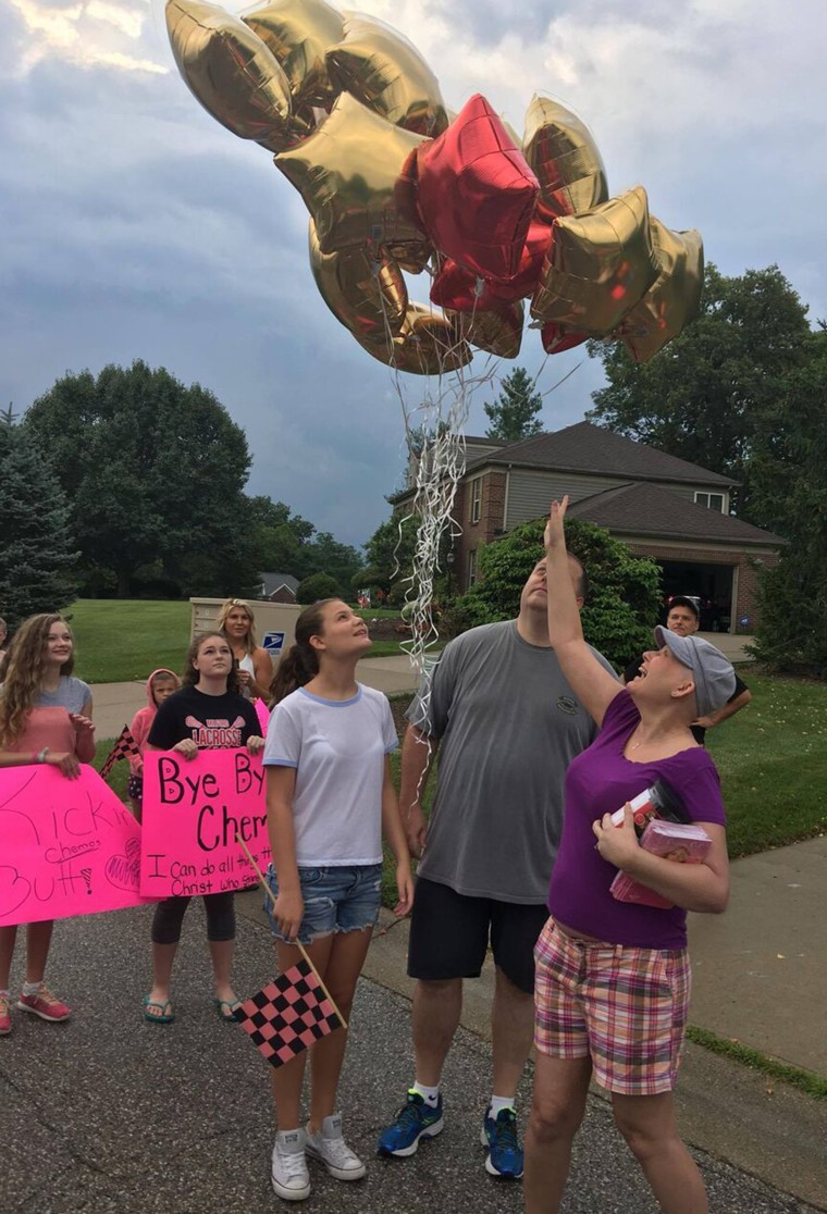 Amy Kleiner parade to celebrate her final day of chemo treatment