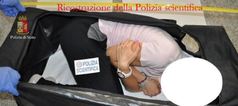 Image: Italian police reenact the kidnapping of British model Chloe Ayling.