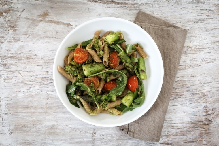 Image: Wholemeal Spelt Rigatoni with Green Asparagus, Cherry Tomato and Rocket Pesto on Plate