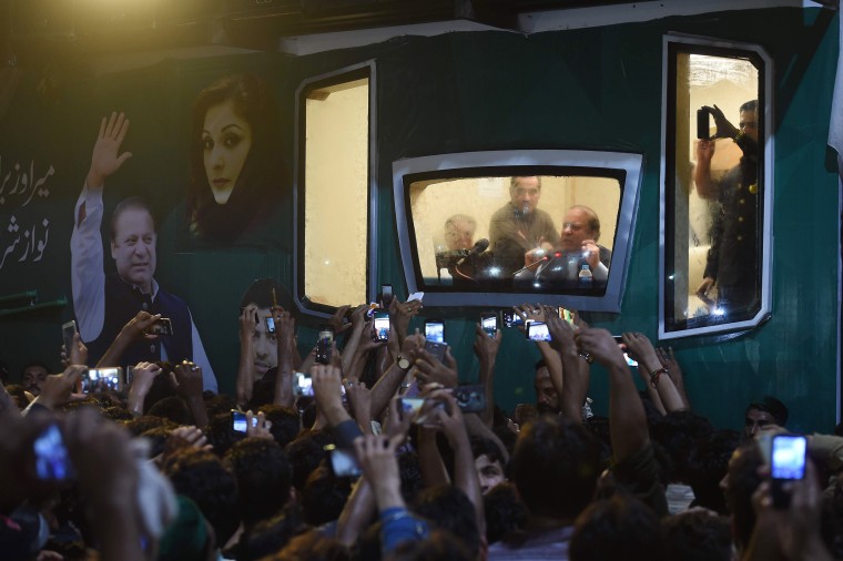 Image: TOPSHOT-PAKISTANI-POLITICS-SHARIF