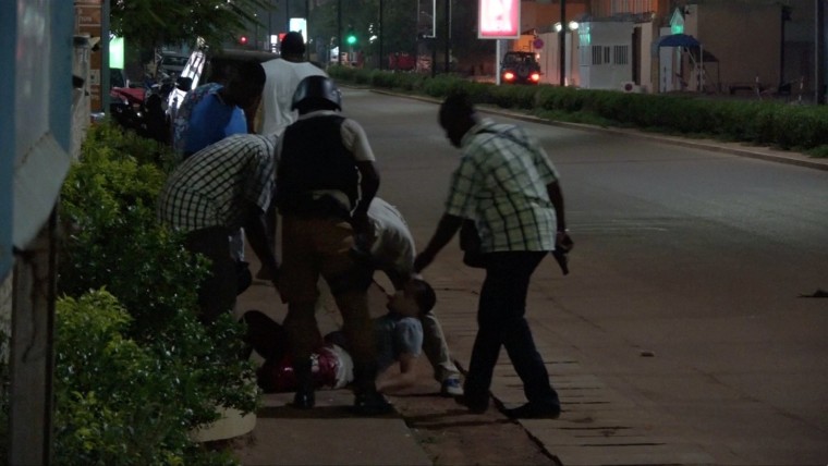 Image: Wounded person evacuated in Ouagadougou