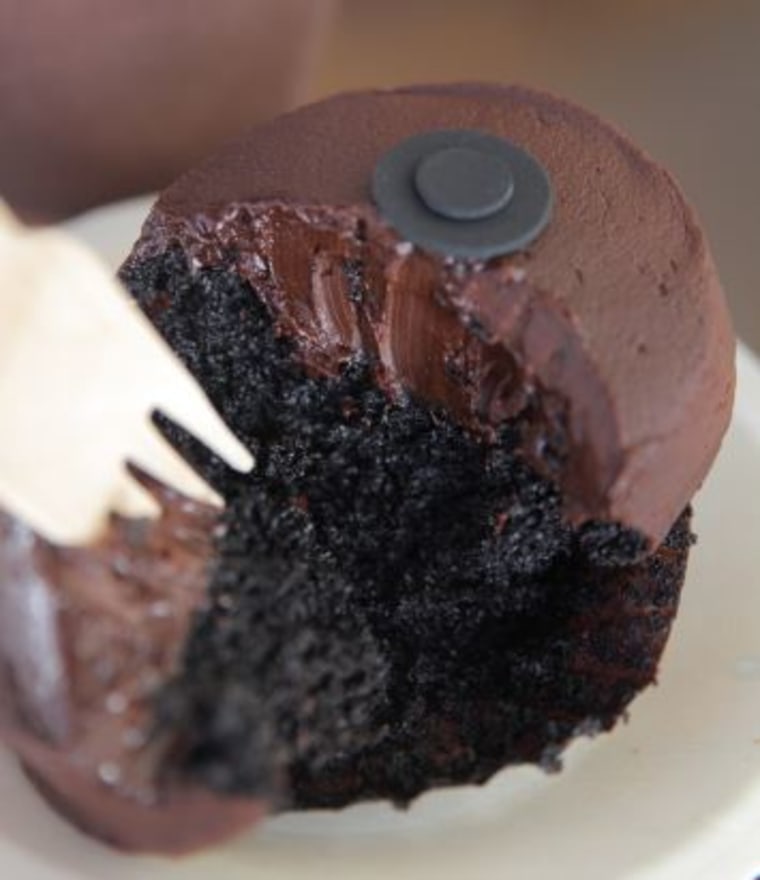 Sprinkles cupcake stores will be offering a deep, dark, chocolatey Black Velvet cupcake for the "Great American Eclipse."