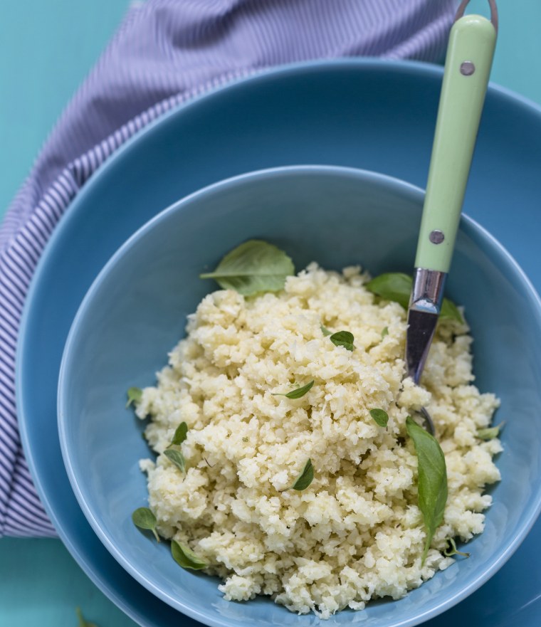 cauliflower rice (paleo food)