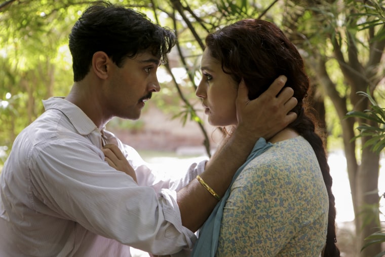 Manish Dayal and Huma Qureshi play a young couple fighting to stay together in the midst of political turmoil in "Viceroy's House."