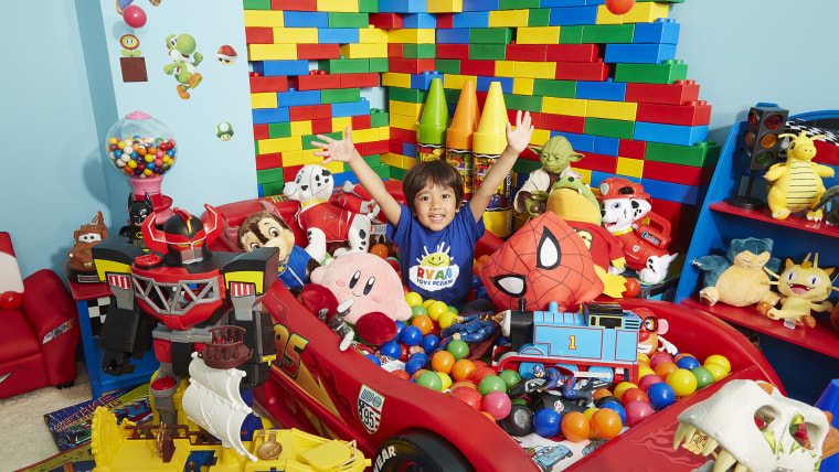 Ryan Toys Review - Most watched YouTube channel - Millennial
Guinness World Records 2017
Photo Credit: Kevin Scott Ramos/Guinness World Records