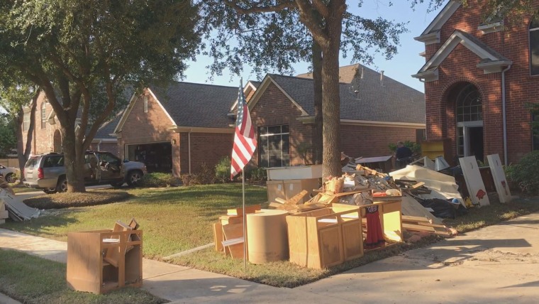 Many people from New Orleans went to Houston to help in recovery from Hurricane Harvey. 