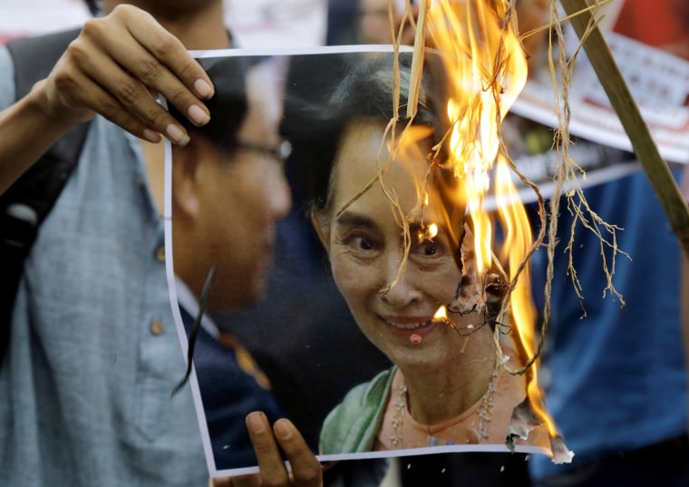 Image: Poster featuring Aung San Suu Kyi