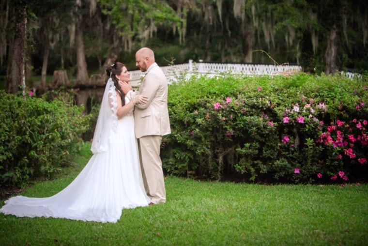 Wedding party cheers up bride with a broken wrist by wearing Ace bandages in funny photo