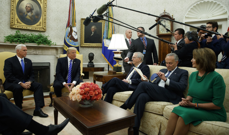 Image: Trump meets Congressional leaders in Washington