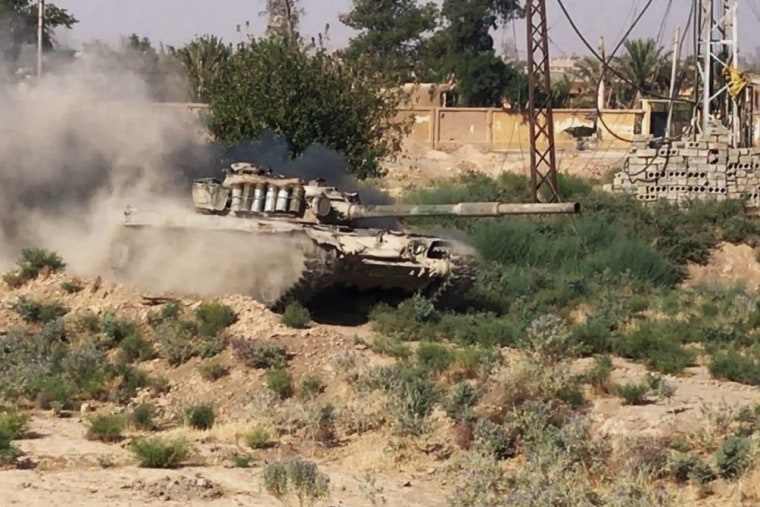 A tank in the Syrian city of Deir ez-Zor where the Syrian army is fighting ISIS.