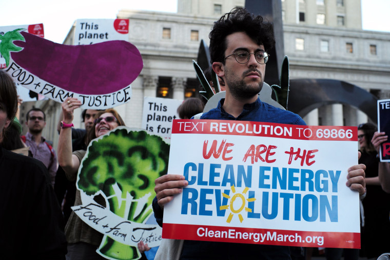 Image: Protest Trump Decision on Paris Accord