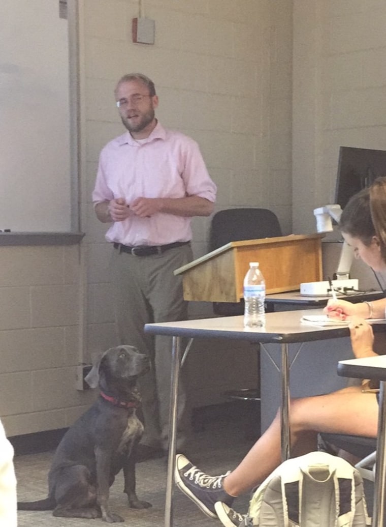 Professor lets student bring dog to class during Hurricane Irma